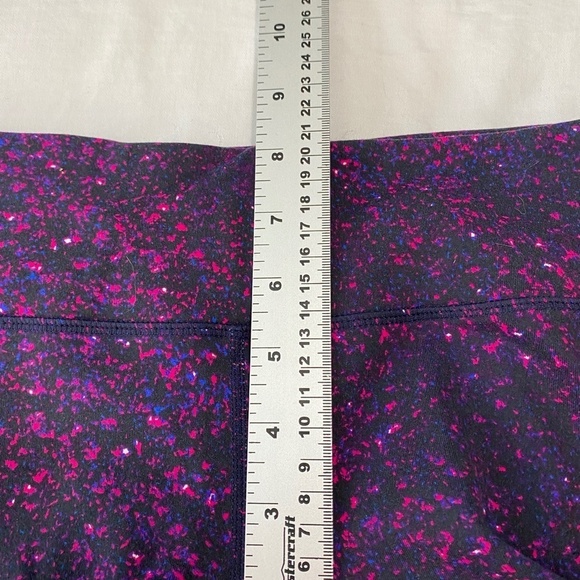 Tuff Athletics Women's Purple / Pink Splatter Pattern Yoga Capri Legging Pants M - Picture 10 of 12
